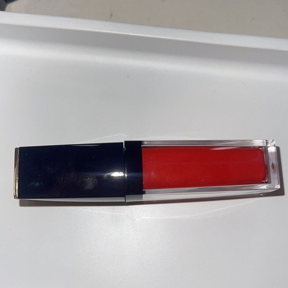 Estee Lauter paint and liquid lip color shade-305 patently peach - Picture 2 of 3